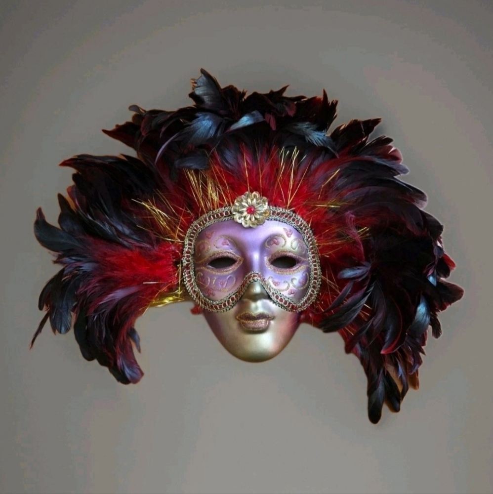 Venetian Feathered Gold Ceramic Mask with Red Feathers and Glitter M5155 6/S